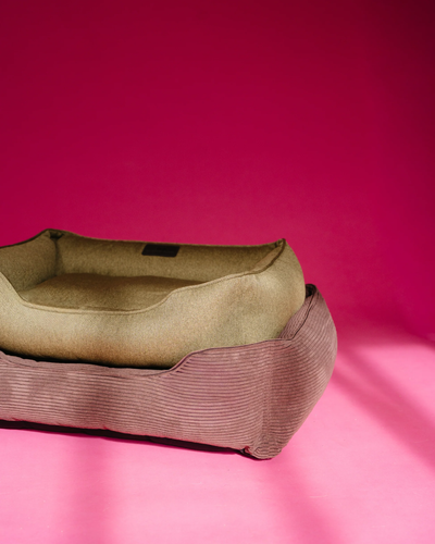 Chester & Lee | Cotton Sleeper Dog Bed Olive