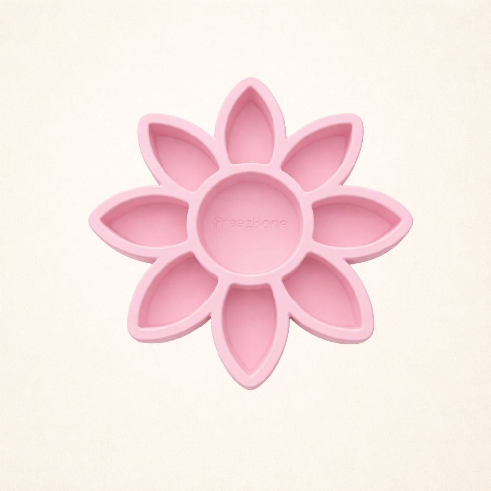FreezFlower - Long-Lasting Frozen Flower Dog Treat Toy