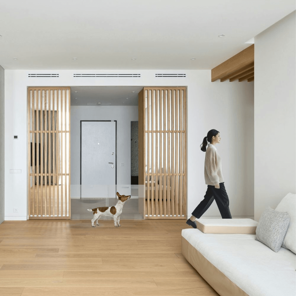Low Panel Gate