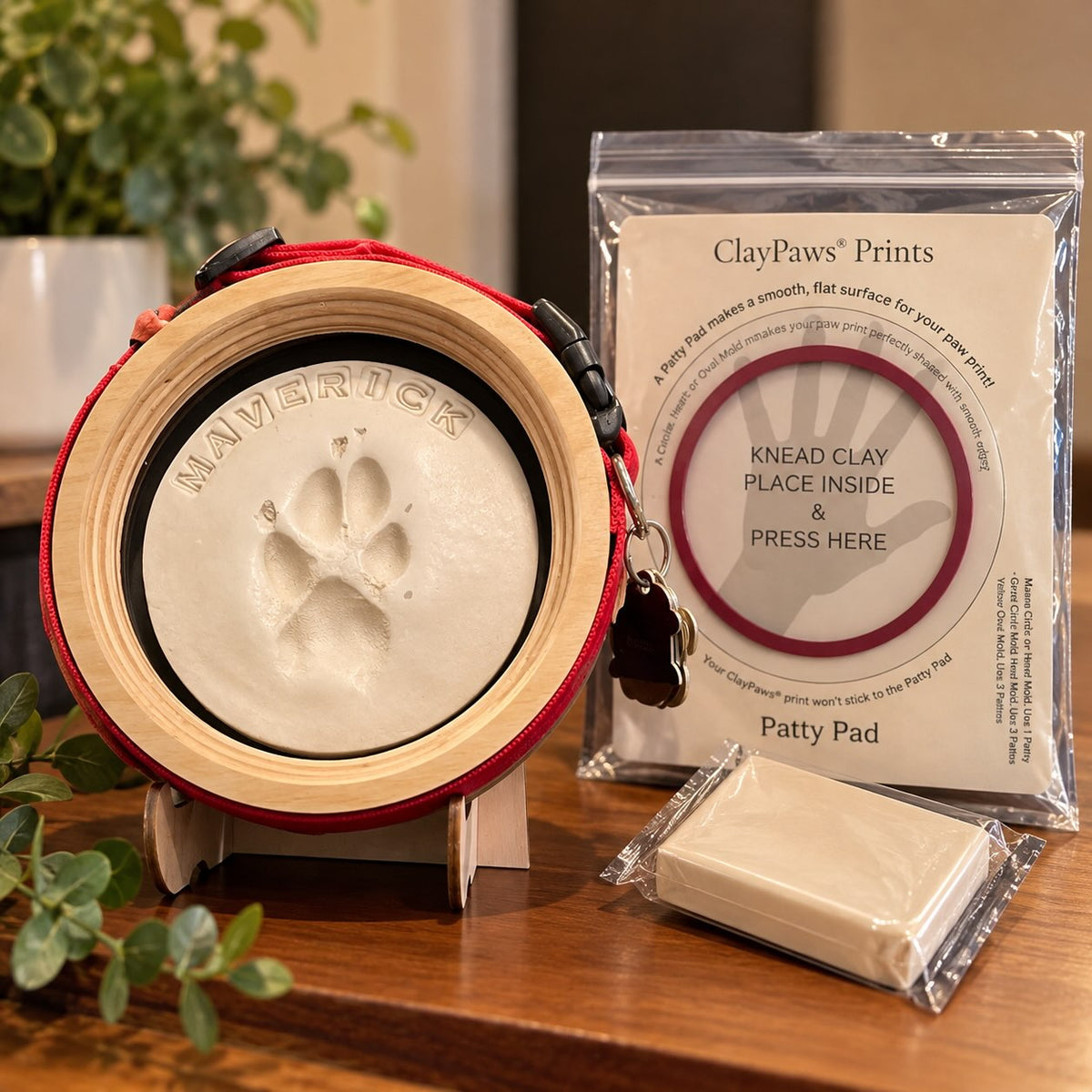 ClayPaws® Paw Print Kit & Collar Keepsake Frame