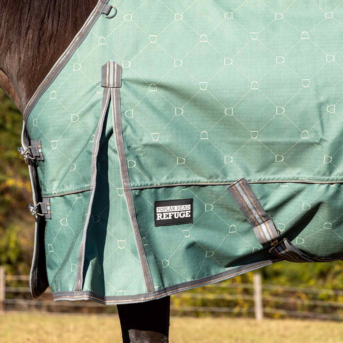 Jeffers Poplar Head Uniquely English 1200D Medium Weight Turnout Blanket, 240g - Waterproof & Breathable Horse Blanket